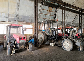 Механизаторов нет, тракторы неисправны: нарушения перед посевной нашли на Витебщине