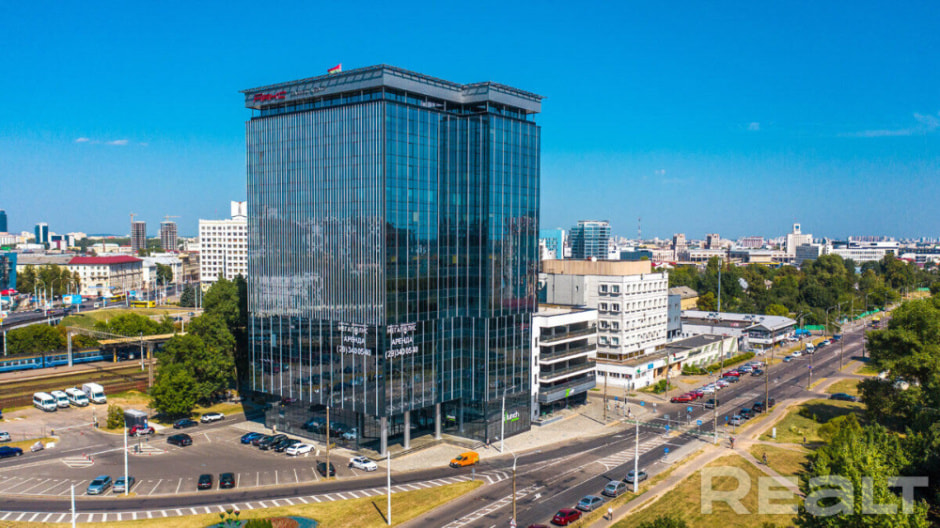 В&nbsp;Минске продается крупный бизнес-центр — возводил его известный застройщик.jpg