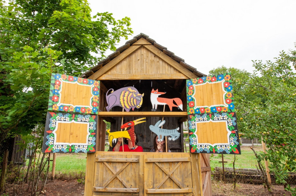 Агроусадьба Стулы и батлейка 12.jpg