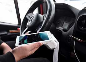 Насколько востребована у белорусов безналичная оплата проезда в маршрутках?