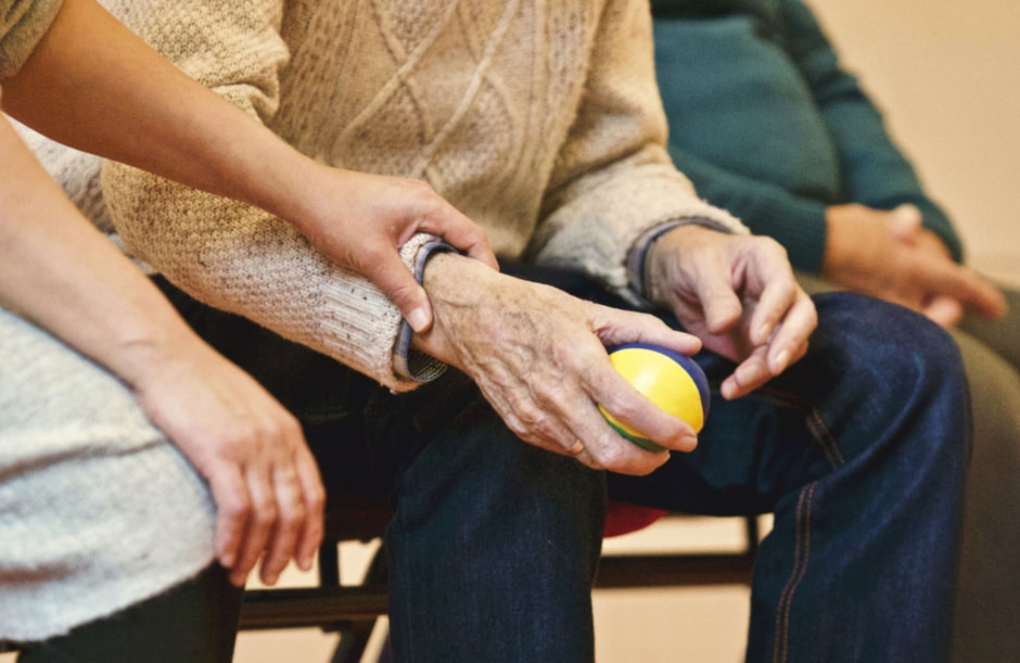 Пожилые - группа риска по остеопорозу.jpg