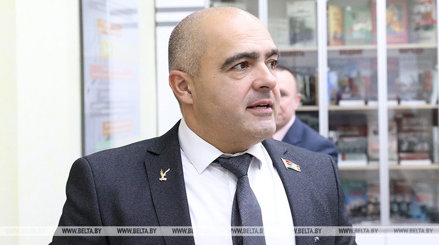 ЦИК зарегистрировал инициативные группы Гайдукевича, Хижняка и Чемодановой для выдвижения кандидатами в президенты (2).jpg