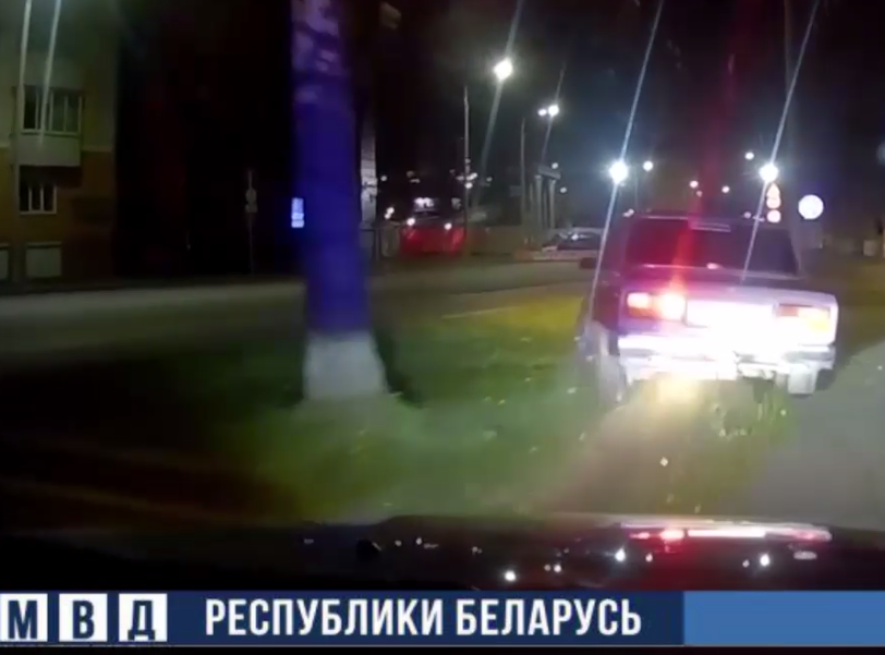 Погоня за бесправником.png