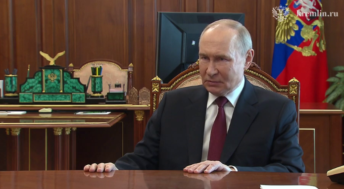 Путин объявляет пасхальное перемирие.png