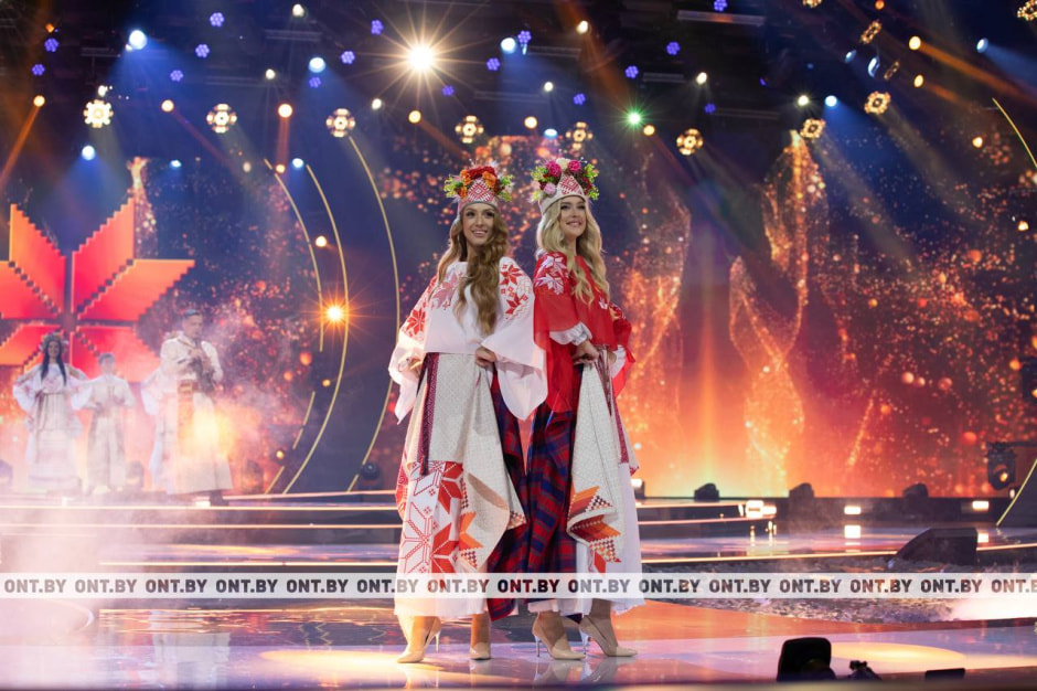 Мисс Беларусь, в национальных костюмах в национальных костюмах.jpg