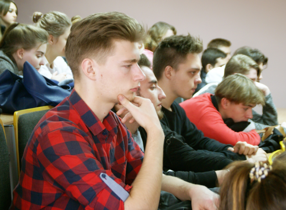 В Беларуси частный вуз ИПП закрыл прием первокурсников.png