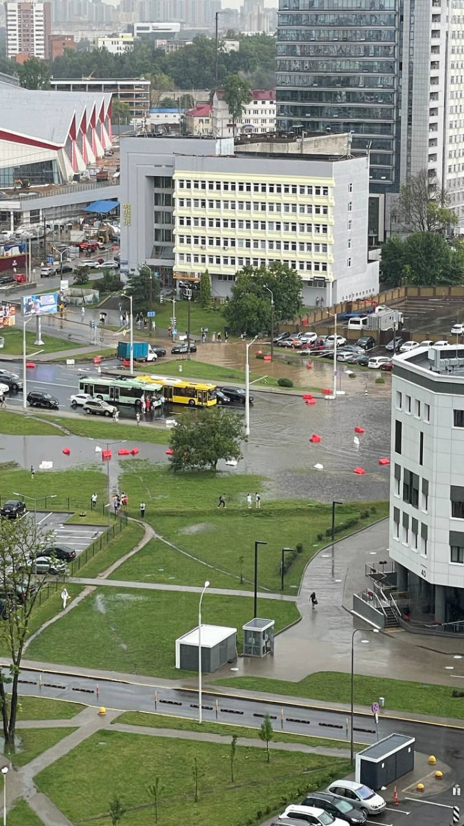 Дождь в Минске Кальварияйкая.jpg