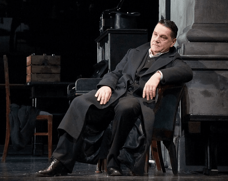 маковецкий.png маковецкий.png