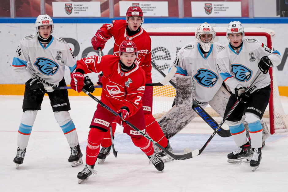 Для бобруйского “Динамо-Шинника” сезон в МХЛ уже завершен.jpg