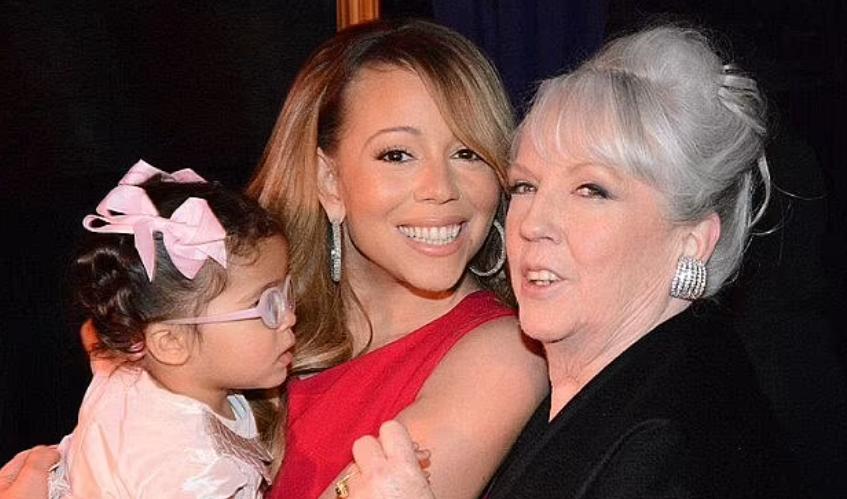 У Мэрайи Кэри в один день умерли мать и сестра.png