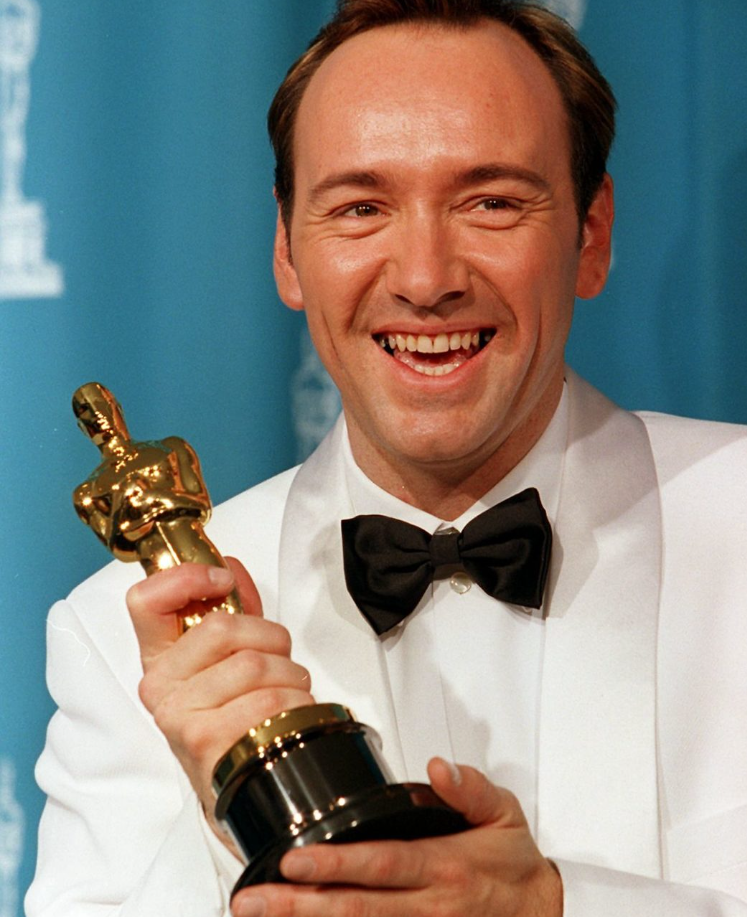 Кевин Спейси и Оскар за Подозрительные лица Кевин Спейси и Оскар за Подозрительные лица