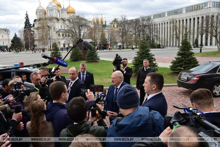 лукашенко-кремль.jpg лукашенко-кремль.jpg