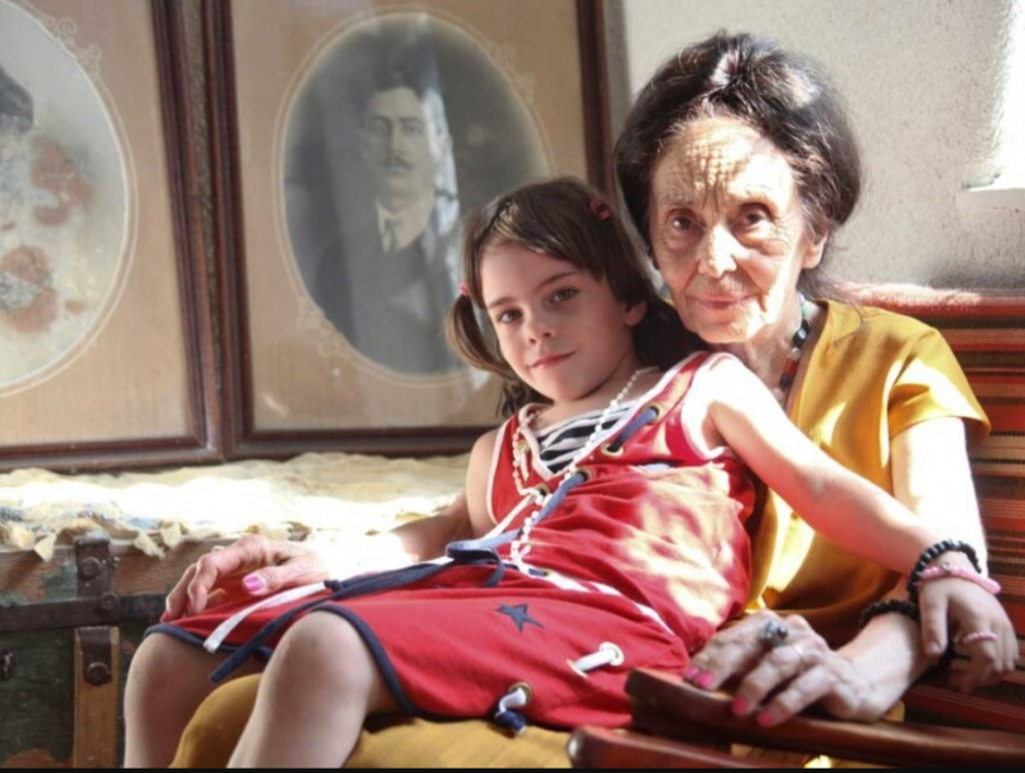 Адриана Илиеску с дочерью
