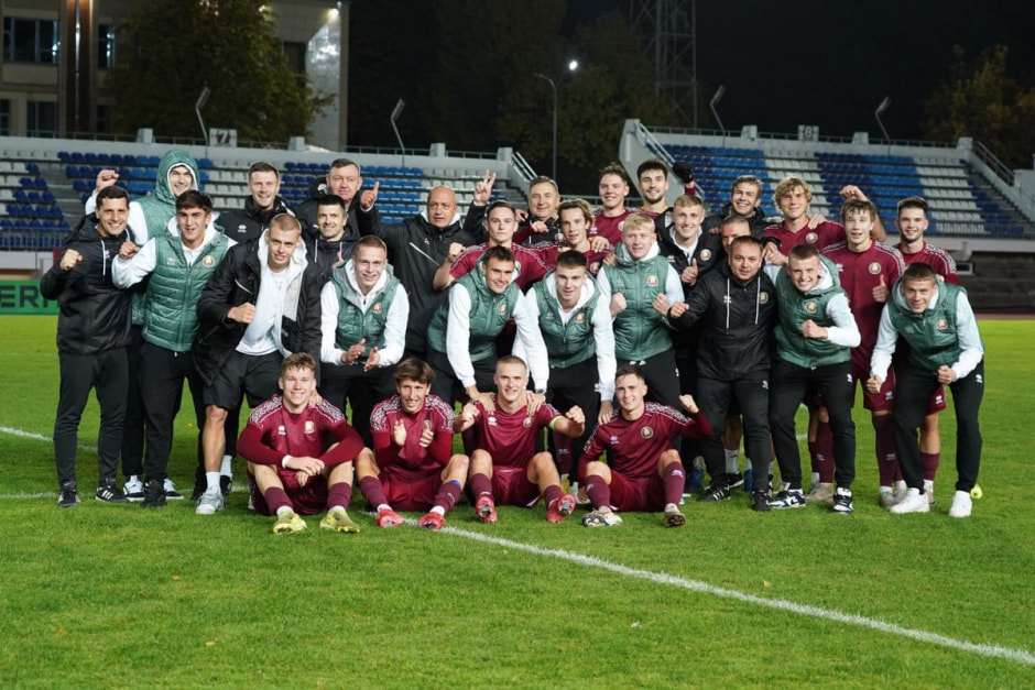 Молодежная сборная Беларуси по футболу.jpg