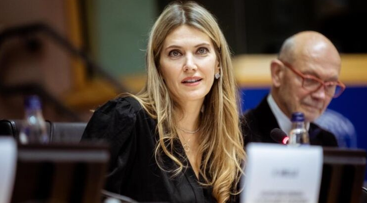 ева кайли.png