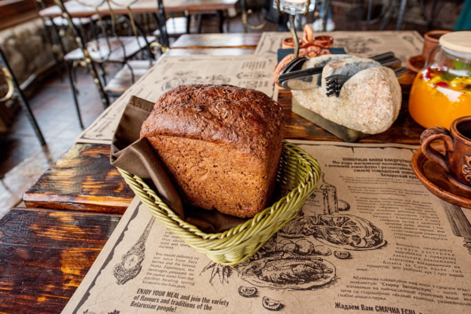 Белорусская национальная кухня в Суле 11.jpg