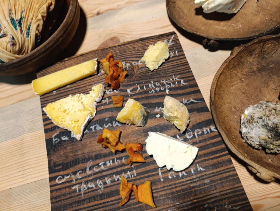 Семья восстановила старые рецепты сыров 9.jpg