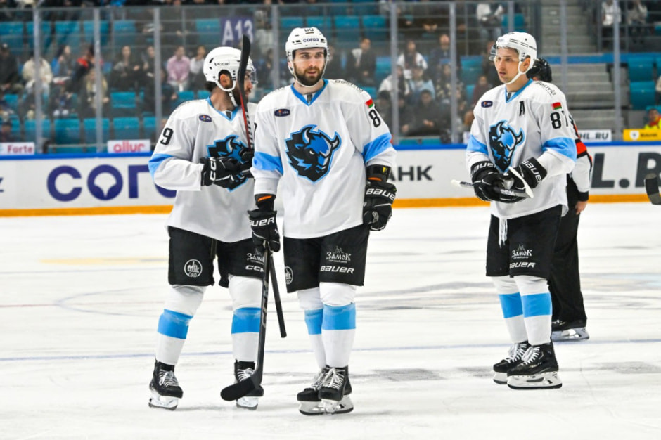 Динамо - хоккей.jpg