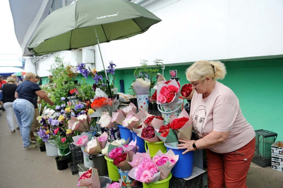 Продаем пионы на Комаровке 15.jpg