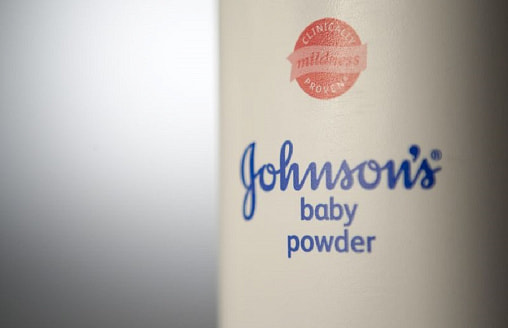 За детскую присыпку Johnson & Johnson выплатит $5,5 млрд: тысячи женщин связали ее с раком 