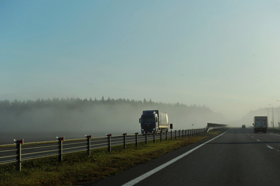 Дальнобойщик про очереди на границах 2.jpg