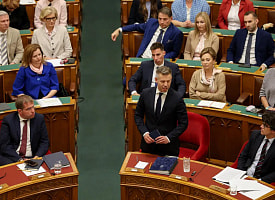 Парламент Венгрии лишил премьер-министра Мадьяра неприкосновенности. Его подозревают в краже телефона