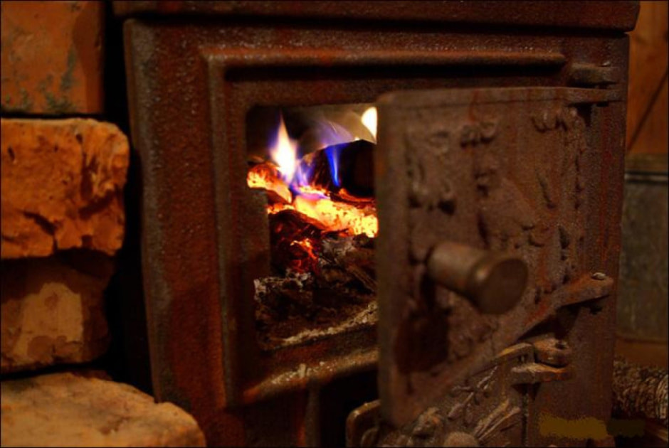 Семь человек отравились угарным газом под Копылем.jpeg Семь человек отравились угарным газом под Копылем.jpeg