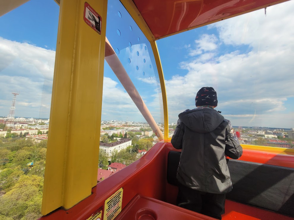 В минских парках заработали аттракционы (16).jpg