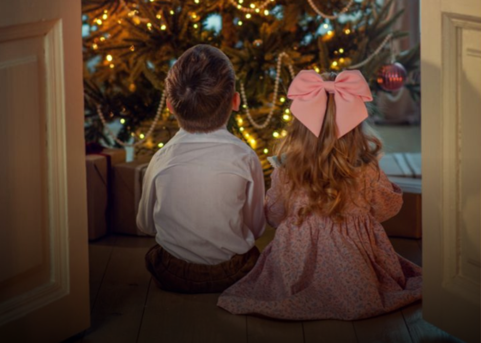 дети новый год.png