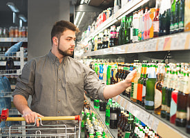 Минздрав призвал белорусов не употреблять этот российский напиток и звонить в саннадзор