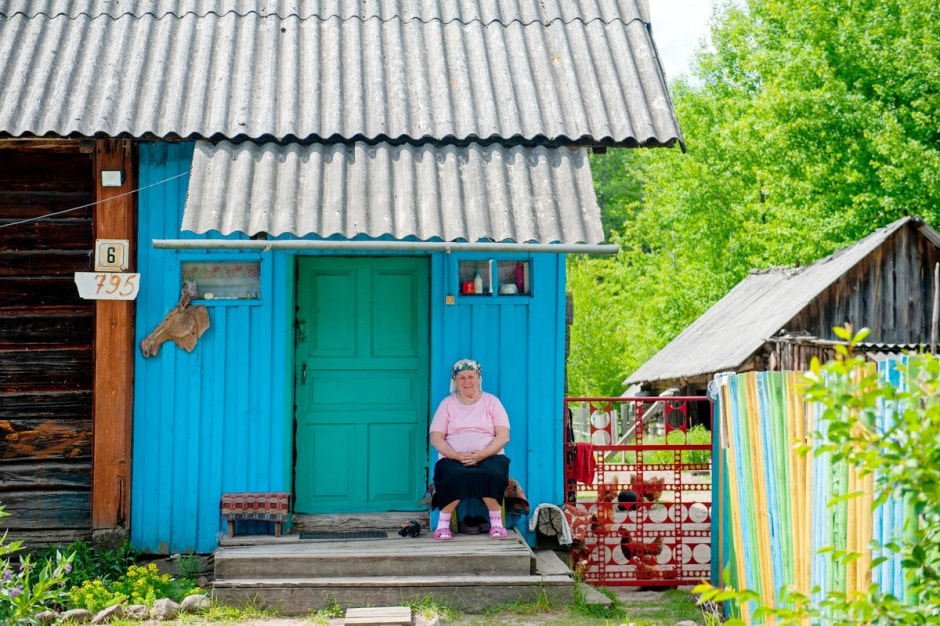 Дом-вышиванка Марии Сочилович из Грабово 1.jpg