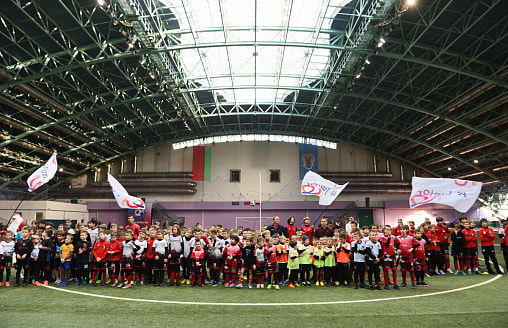 “В нашем клубе или выигрывают или учатся”: посмотрите, что было на A1 Junior Cup – предновогоднем фестивале для начинающих футболистов