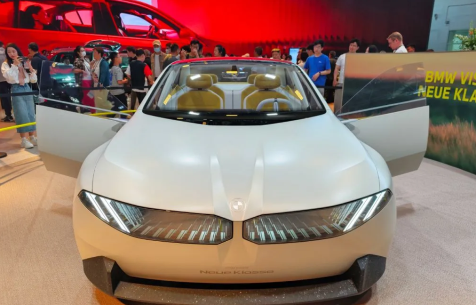 Продажи BMW и Mercedes упали в Китае — снизился спрос на роскошь.png