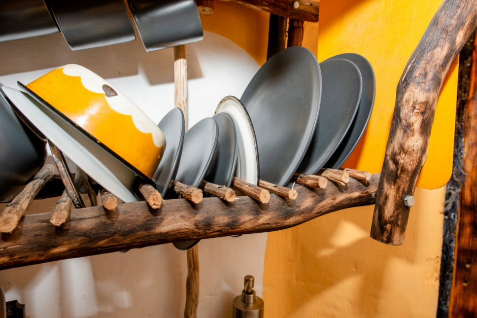 Парень построил дом из глины 25.jpg Парень построил дом из глины 25.jpg