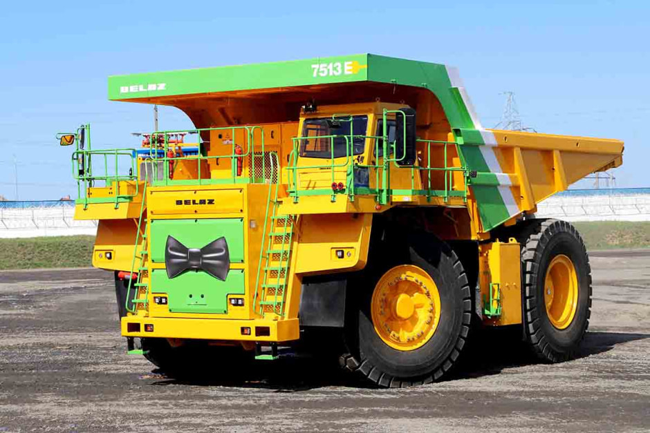Электрический карьерный самосвал BELAZ-7513E