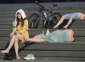 Насколько горячо? Синоптики предупредили Беларусь о длительной жаре и аномалиях в июне, июле и августе