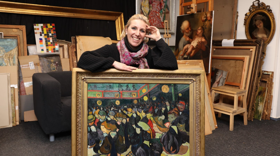 Танцевальный зал, потенциальный Ван Гог.jpg