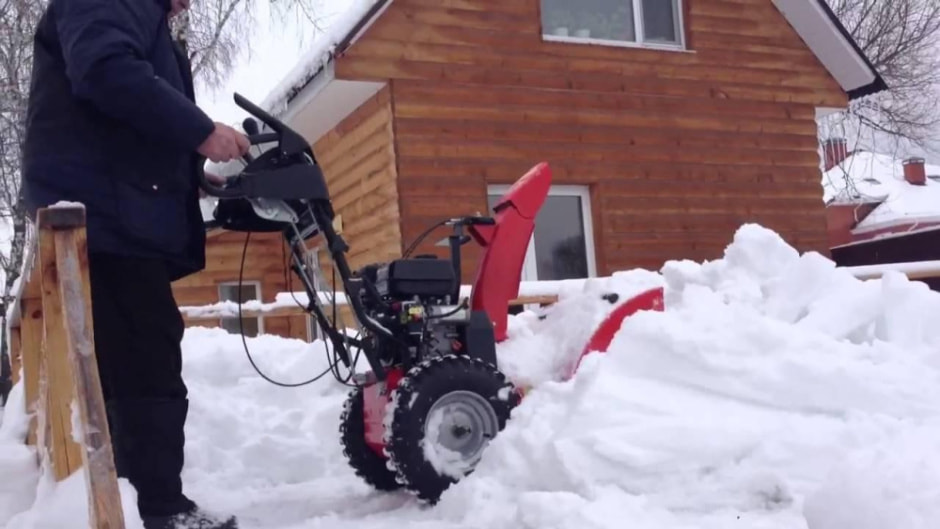 Как выбрать снегоуборщик на дачу 6.jpg