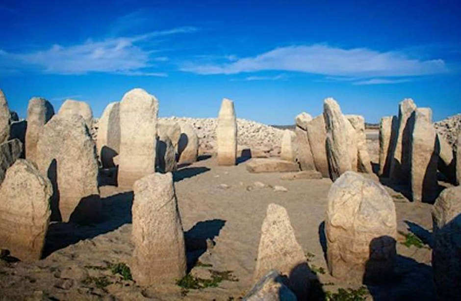 dolmen.jpg dolmen.jpg