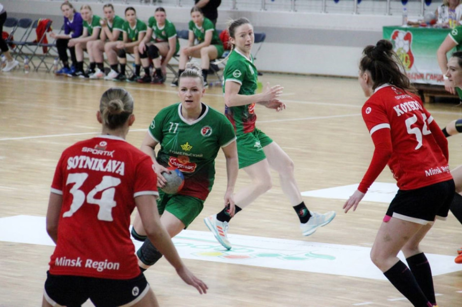 Анна Редька гандбол 2.jpg