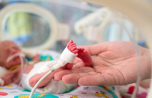 Редкие болезни новорожденных находят до появления симптомов: в Беларуси работает новый скрининг