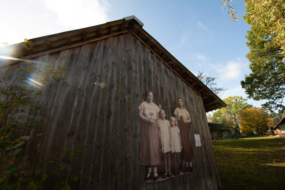 Хата прадеда в Любках 12.jpg Хата прадеда в Любках 12.jpg