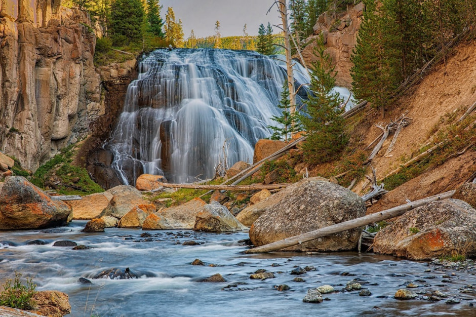 йелоустоун-водопад Гиббон.jpg