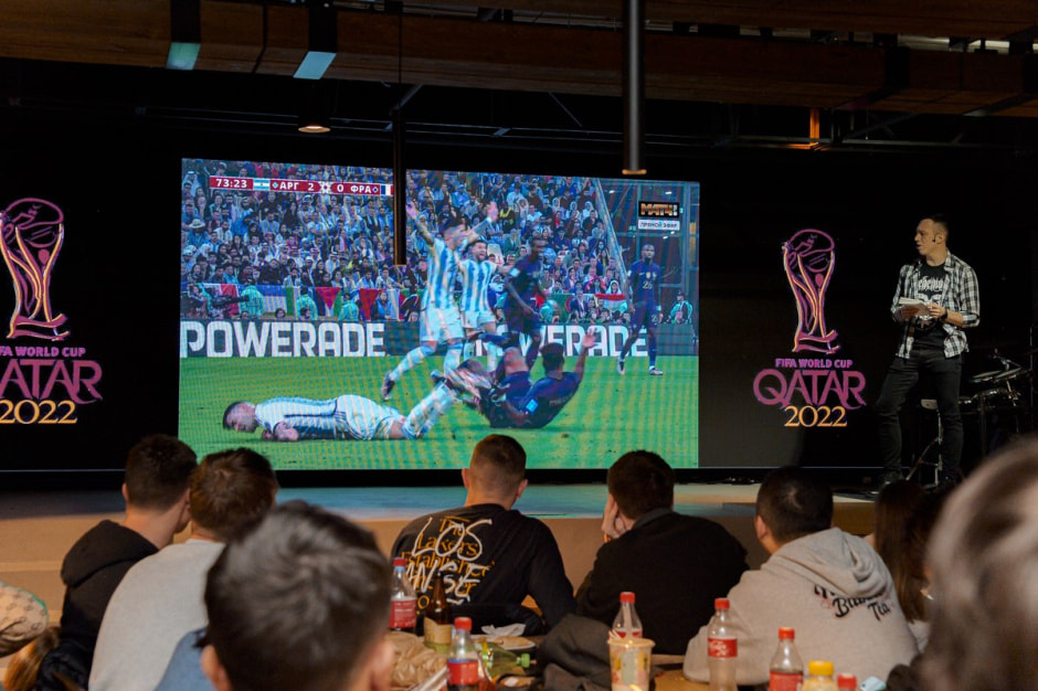 Как Минск смотрел финал ЧМ-2022 2.jpg