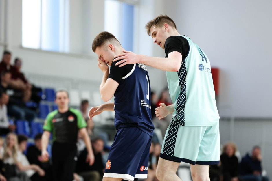 Баскетболисты