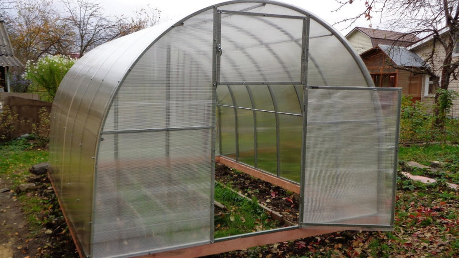 теплица снаружи.jpg
