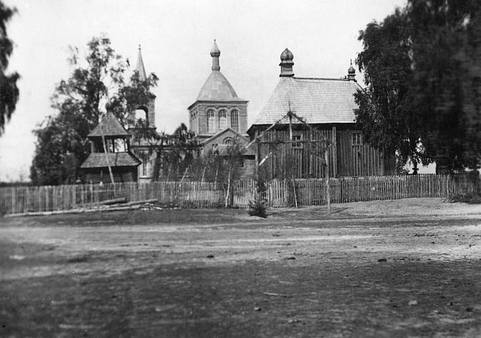 храм под Пинском.jpg