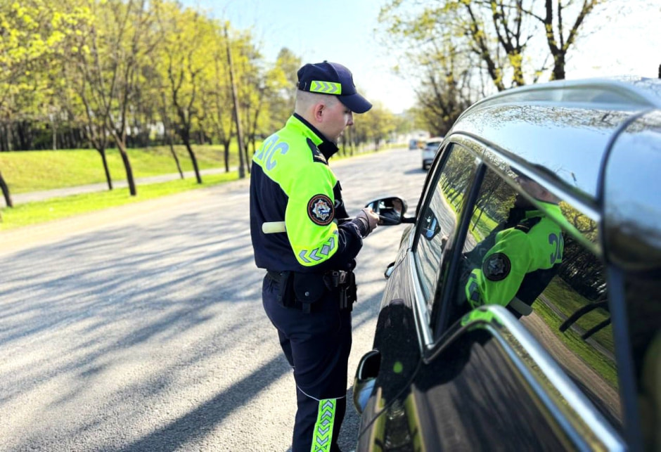 Инспектор ГАИ Инспектор ГАИ