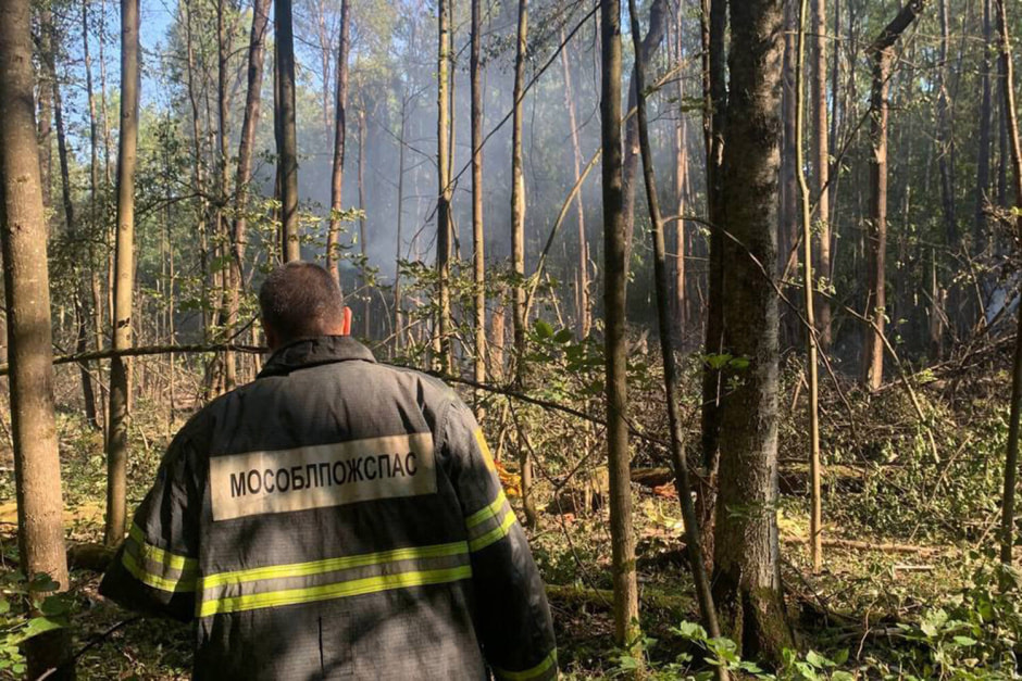 Вчера в Подмосковье разбился самолет Sukhoi Superjet 100 — сегодня нашли тела и черные ящики.jpg