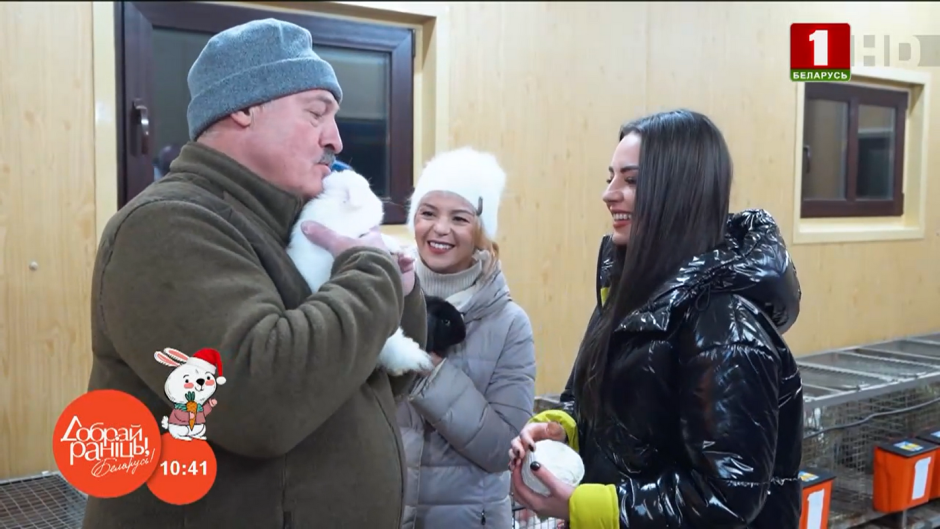 Лукашенко и кролики.png